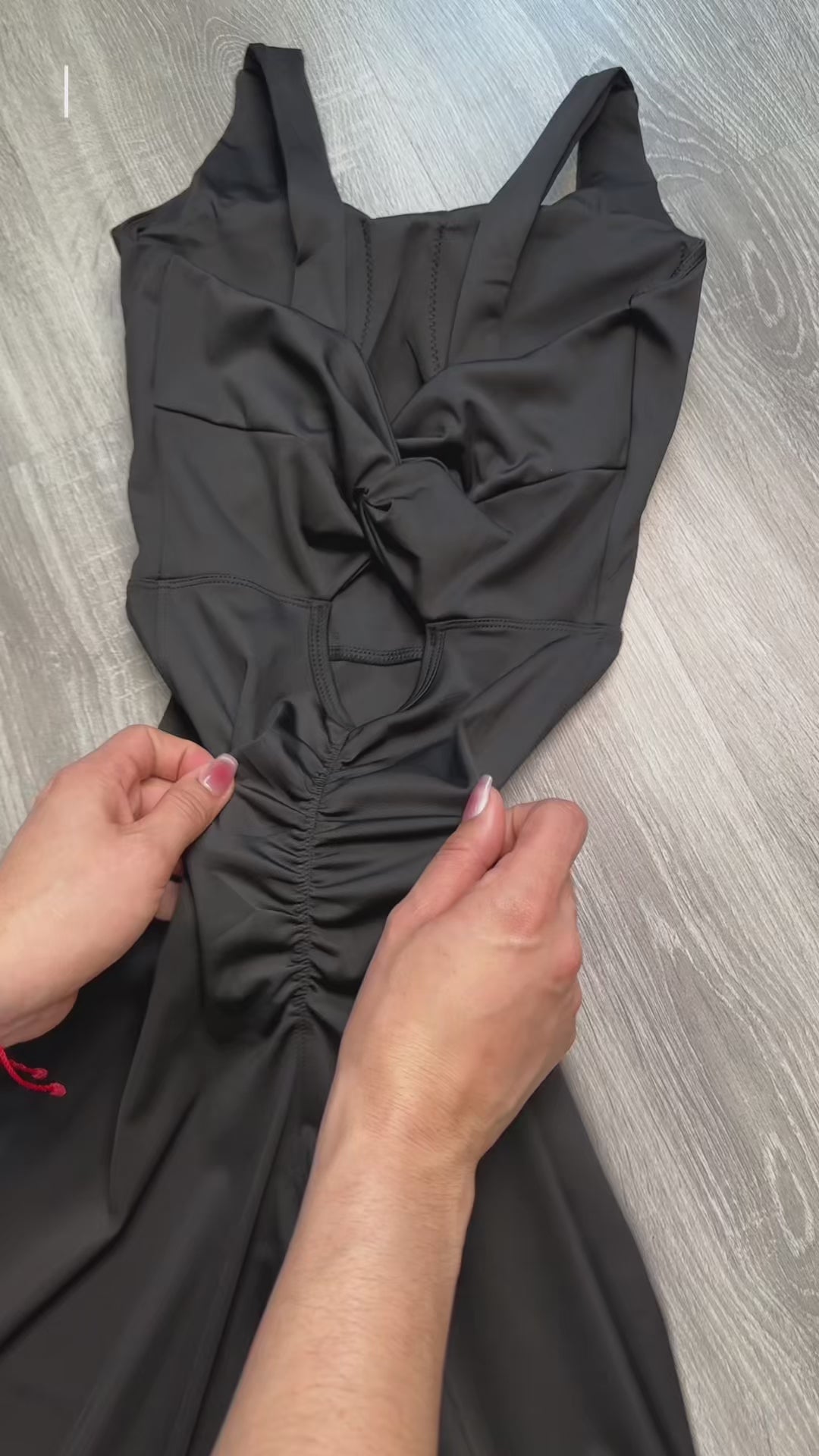 Cargar video: Enterizo Flare Fascinante con Detalle en la Espalda - YK37095