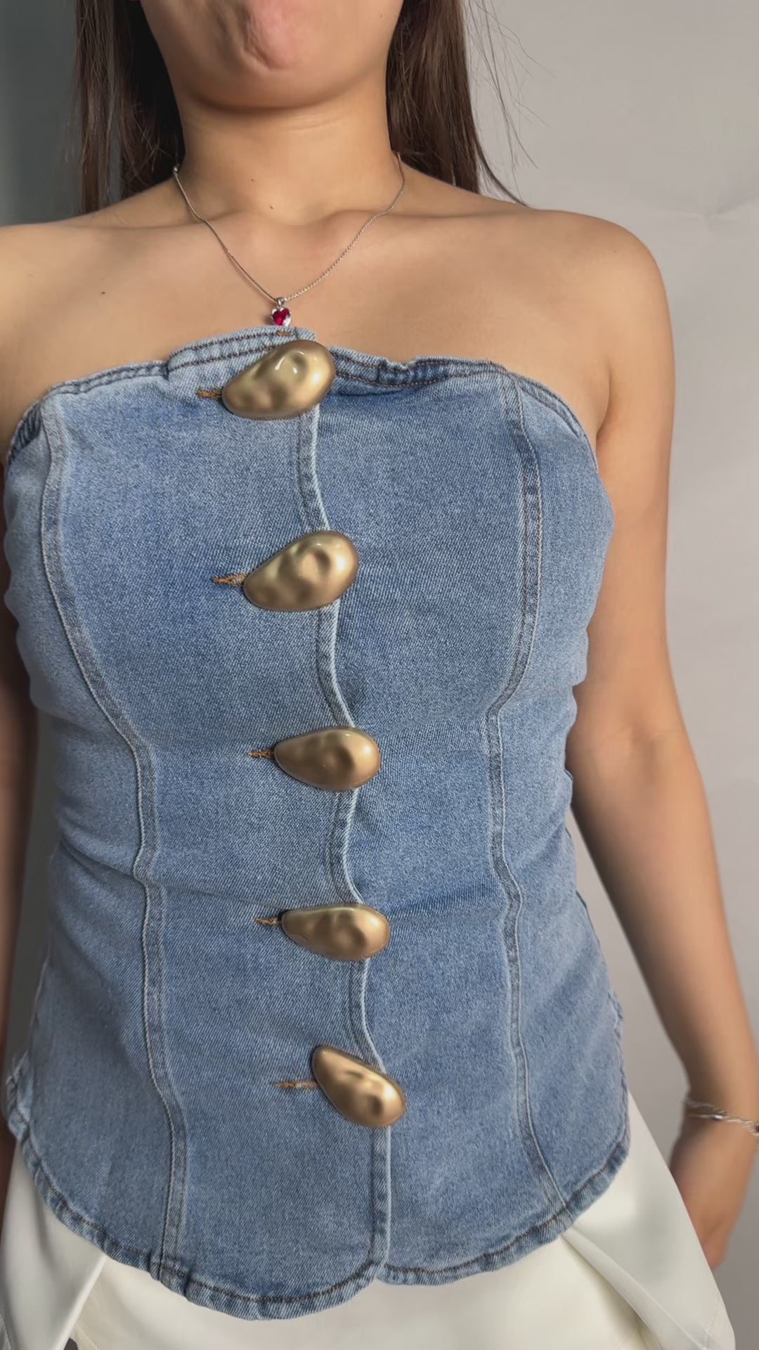 Corset Moldeadora de Mezclilla con Botones Dorados