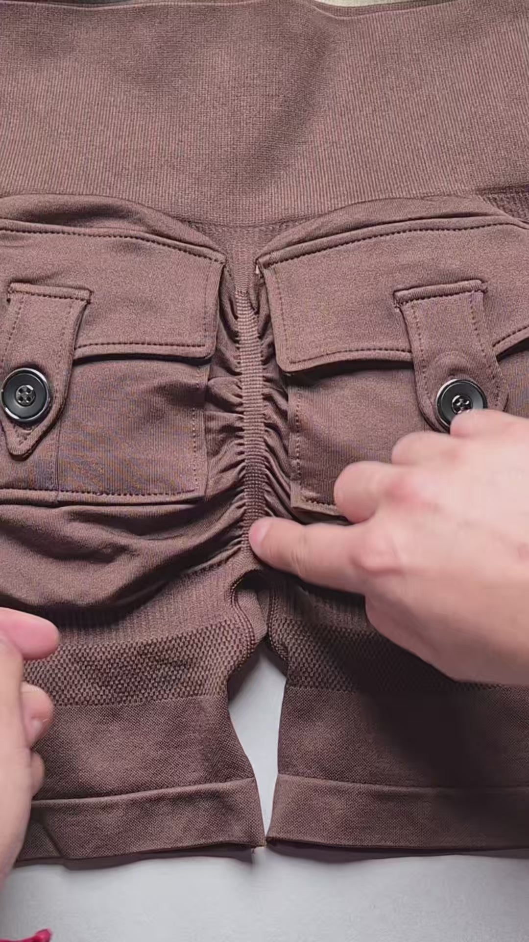 Short Deportivo Mujer con Bolsillo Trasero y Push Up - YJ242